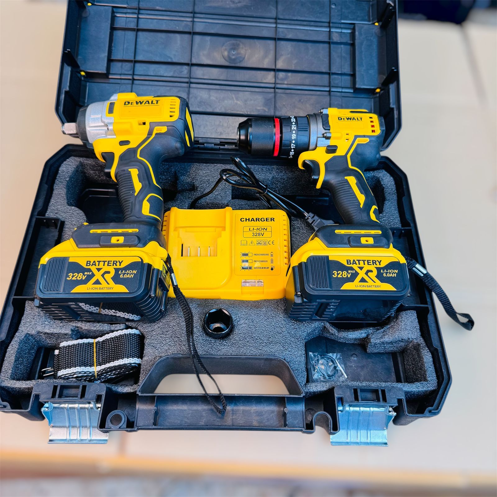 DeWalt 2in1 drill & impact wrench