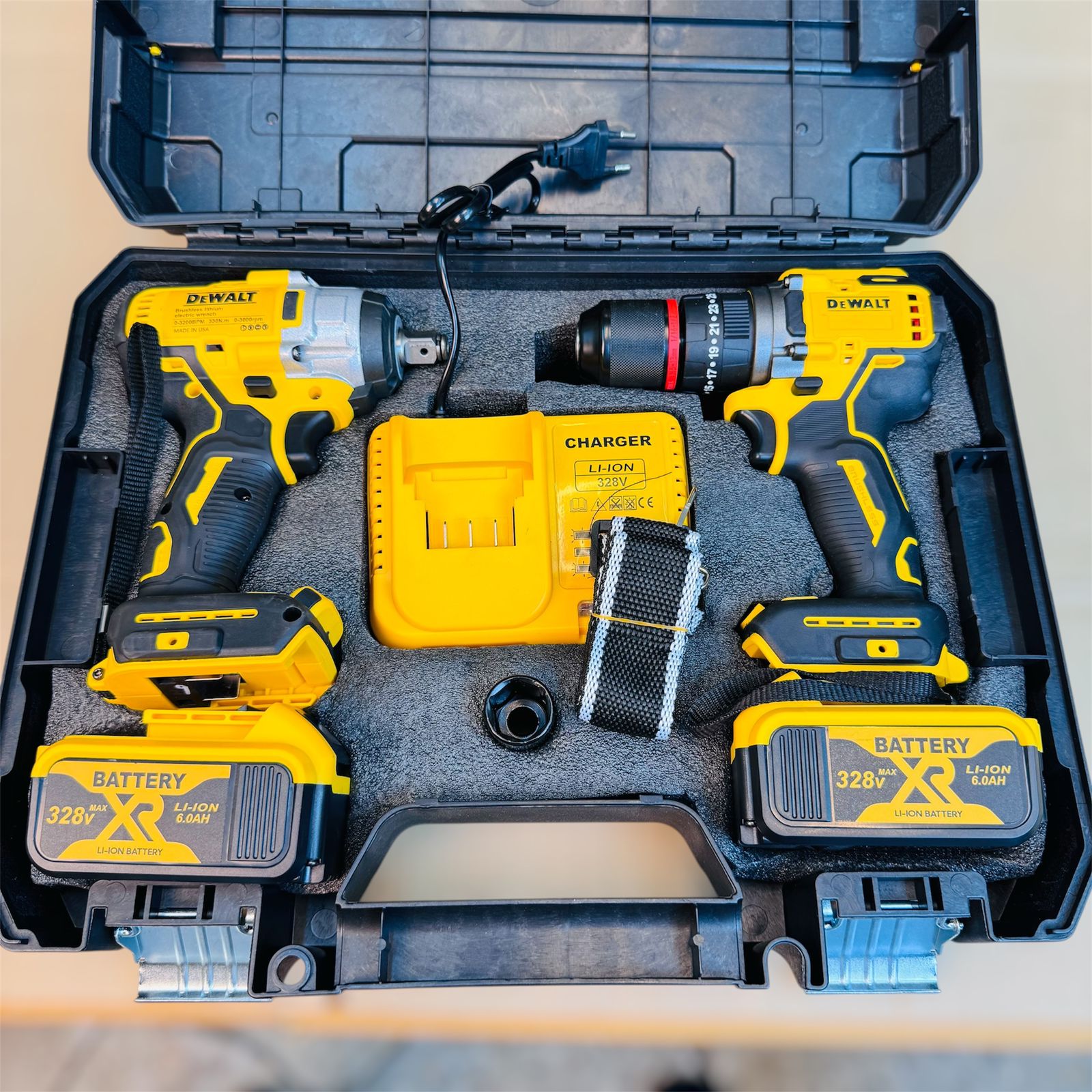 DeWalt 2in1 drill & impact wrench