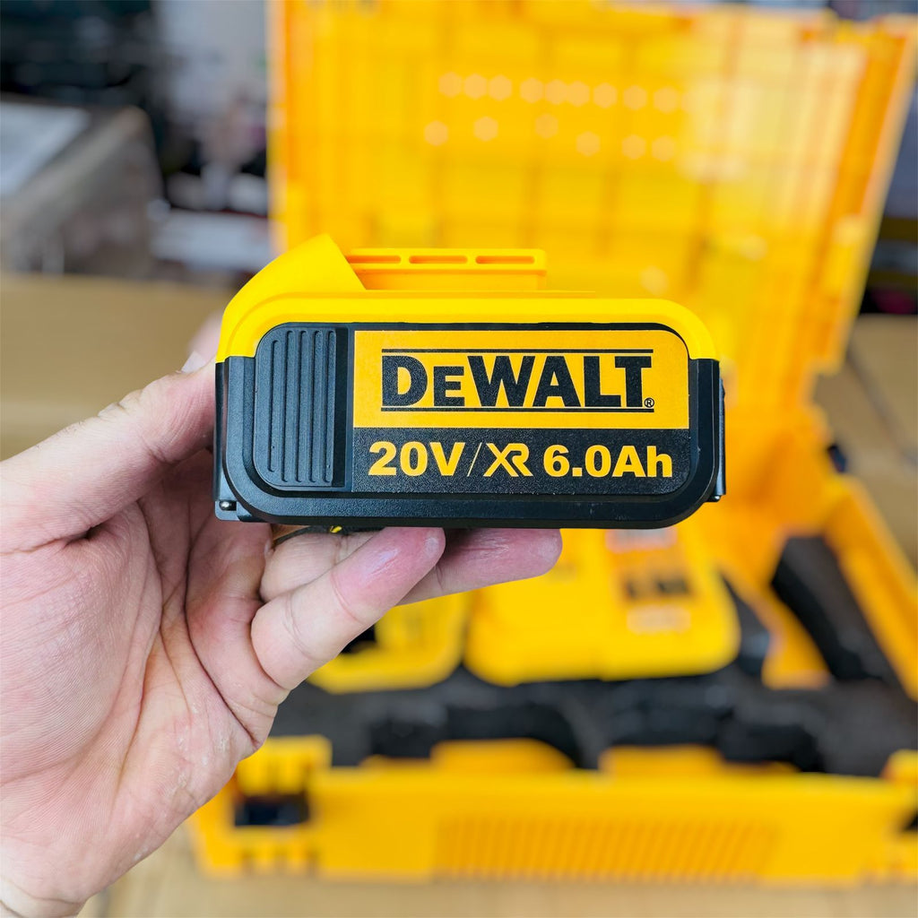 Dewalt 2 in 1 drill & impact wench with tools 20V ( made in CZECH REPULIC )