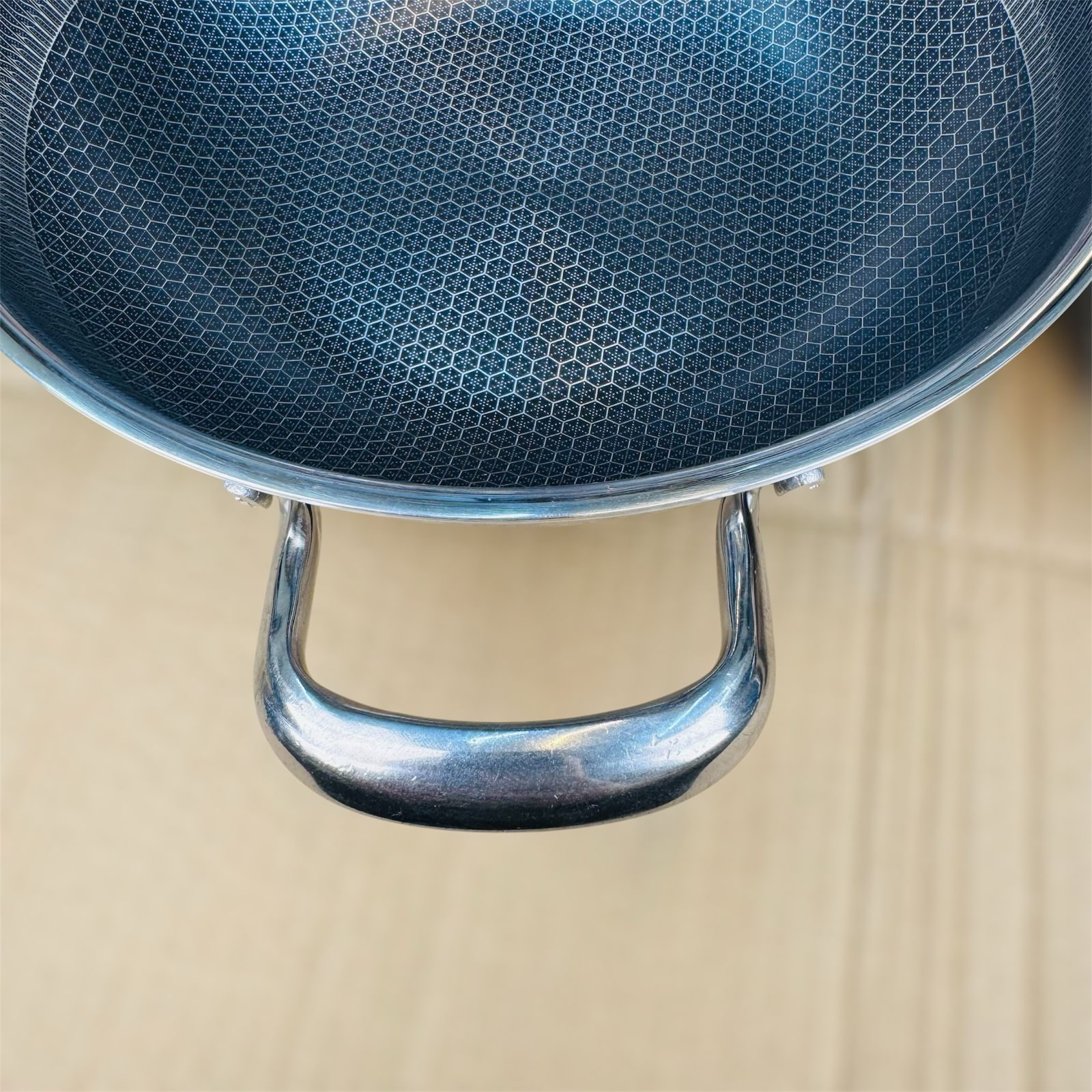 4 pcs lesser coating honeycomb shallow handi 26 cm+28 cm+30 cm+32 cm