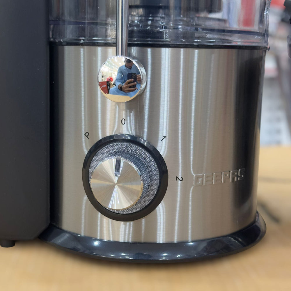 Geepas Powerful Juicer extractor -5437 800W